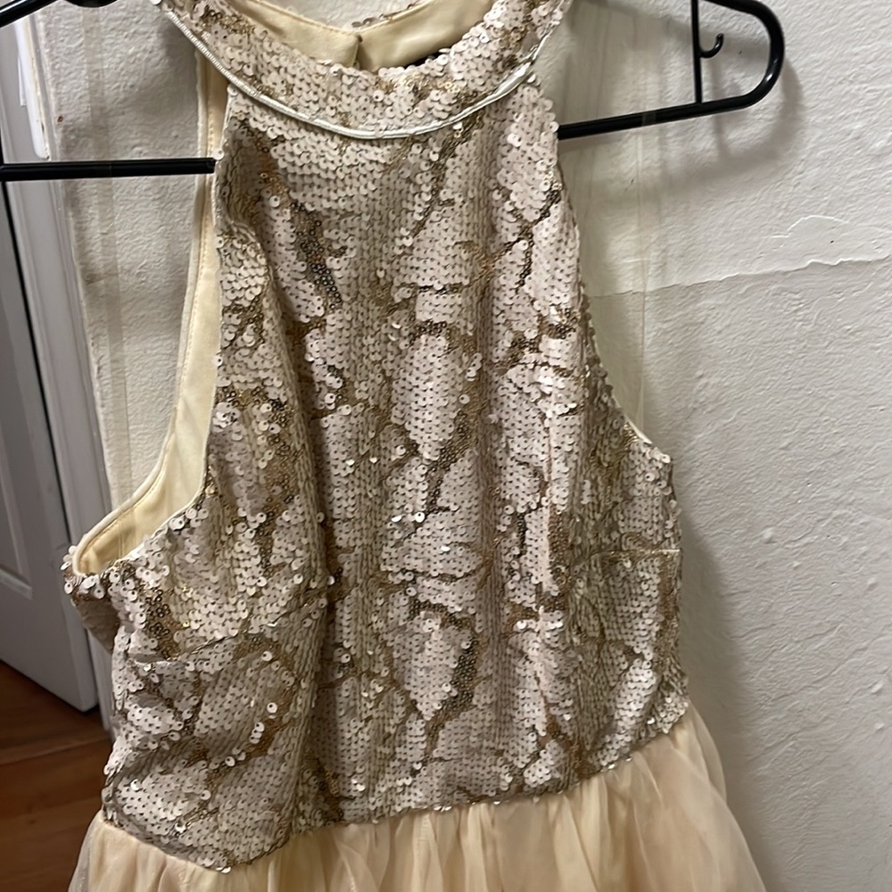 Dress - Picture 2 of 6